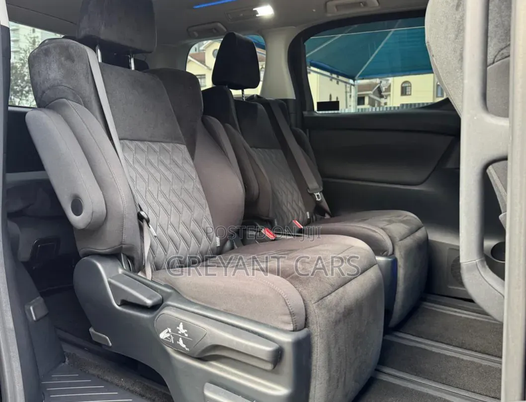 Toyota Alphard 2018 Black