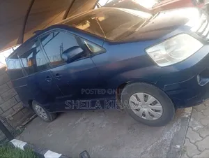 Toyota Noah 2.0 FWD (8 Seater) 2005 Blue