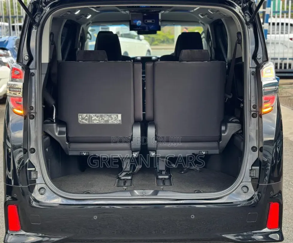 Toyota Alphard 2018 Black
