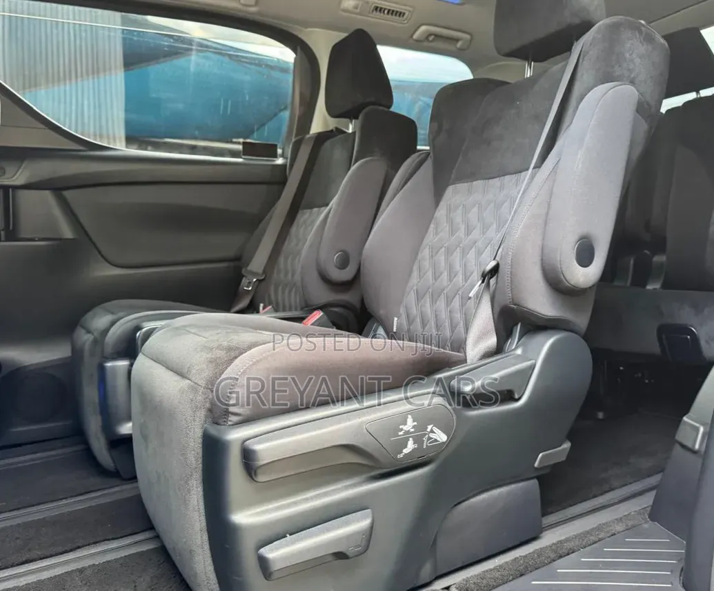 Toyota Alphard 2018 Black