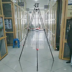 Coman 2m Professional Video Tripod Fluid Head Spirit Level Brand New