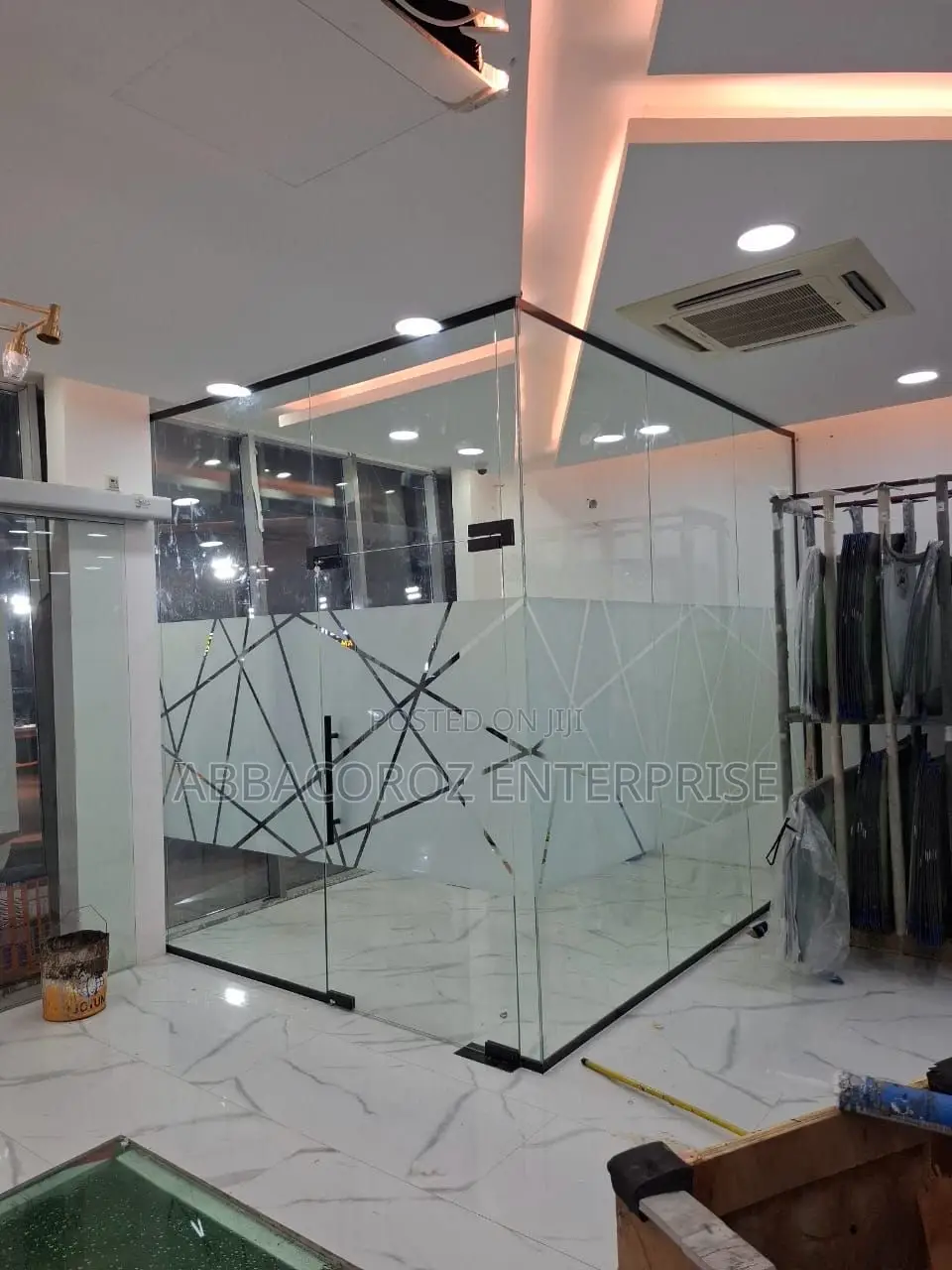 Frameless Glass and Shower Cubicle