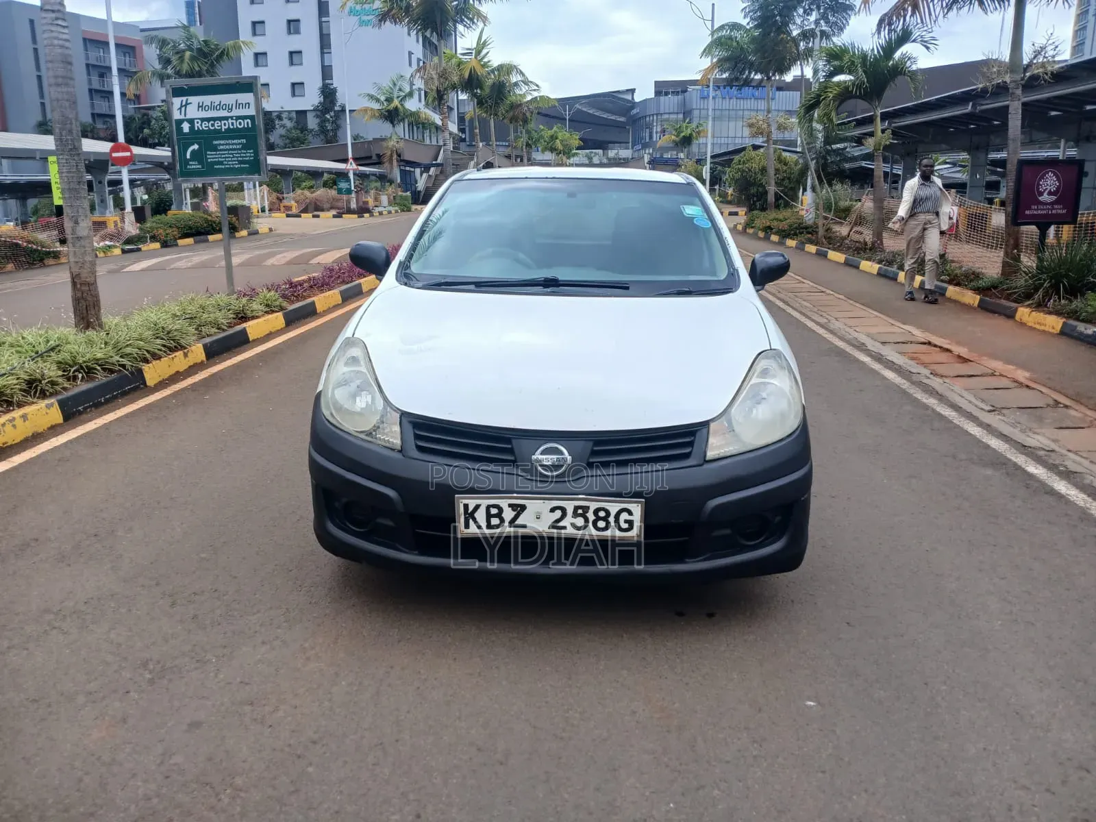 Nissan Advan 2006 White