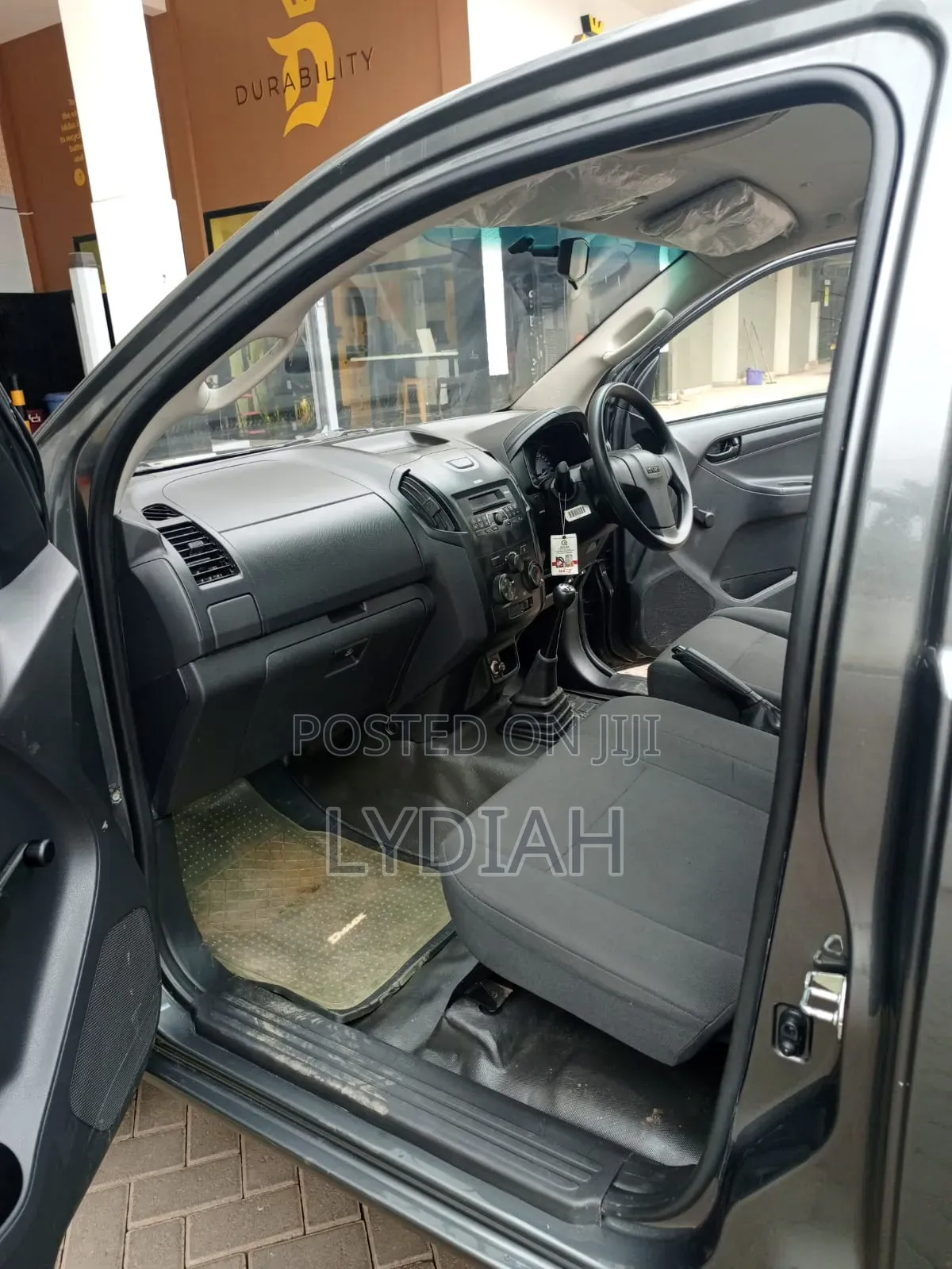 Isuzu D-MAX 2023 Gray