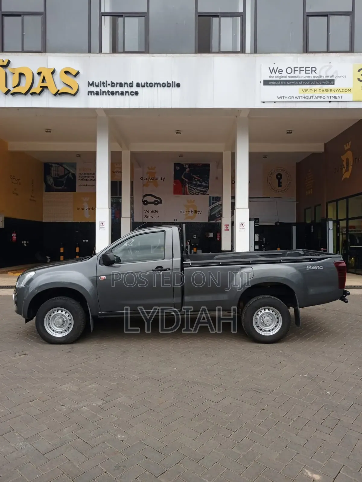 Isuzu D-MAX 2023 Gray