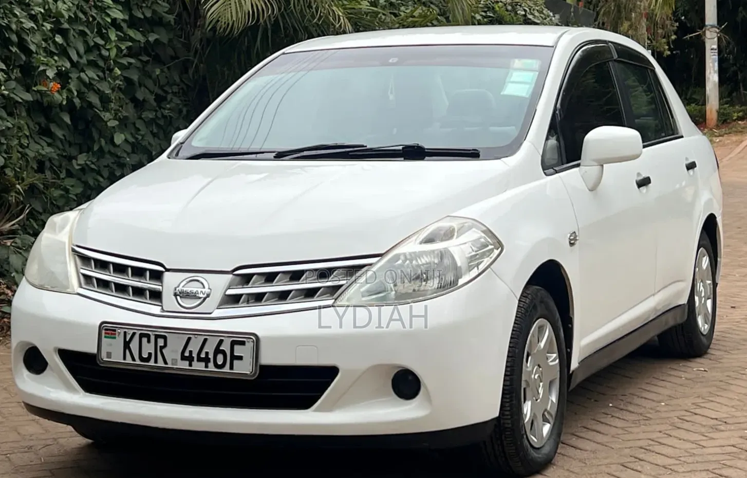 Nissan Tiida 2015 White