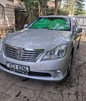 Toyota Crown 2013 Silver