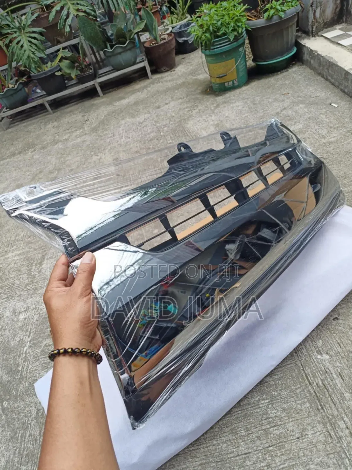 Toyota Hiace Grille
