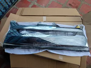 Toyota Hiace Grille