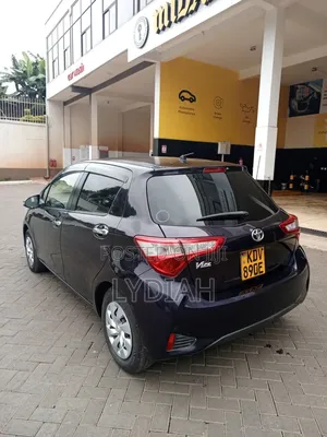 Toyota Vitz 2018 Black
