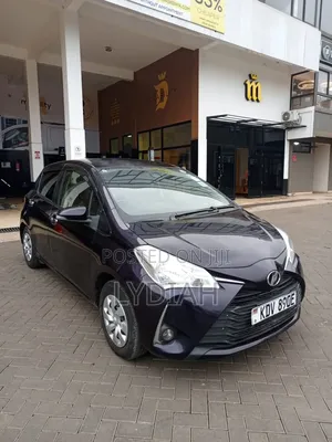 Toyota Vitz 2018 Black