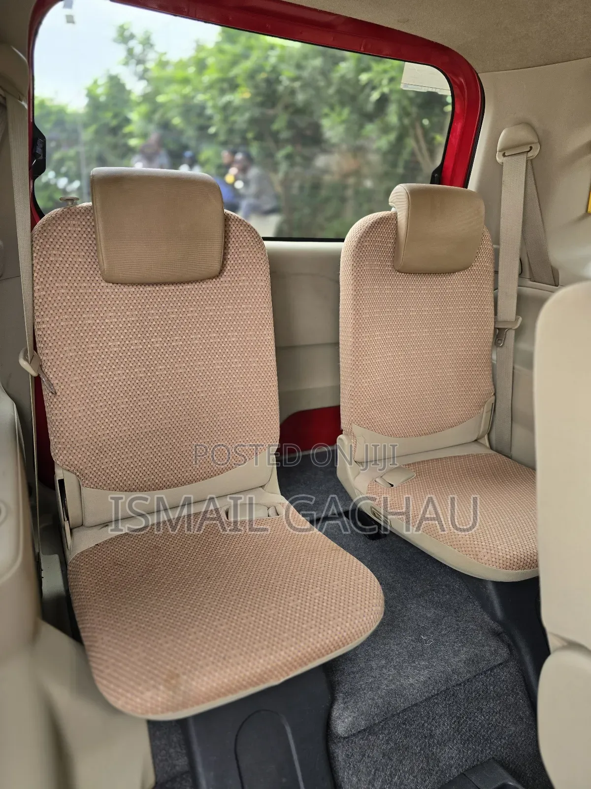Toyota Sienta 2013 Red