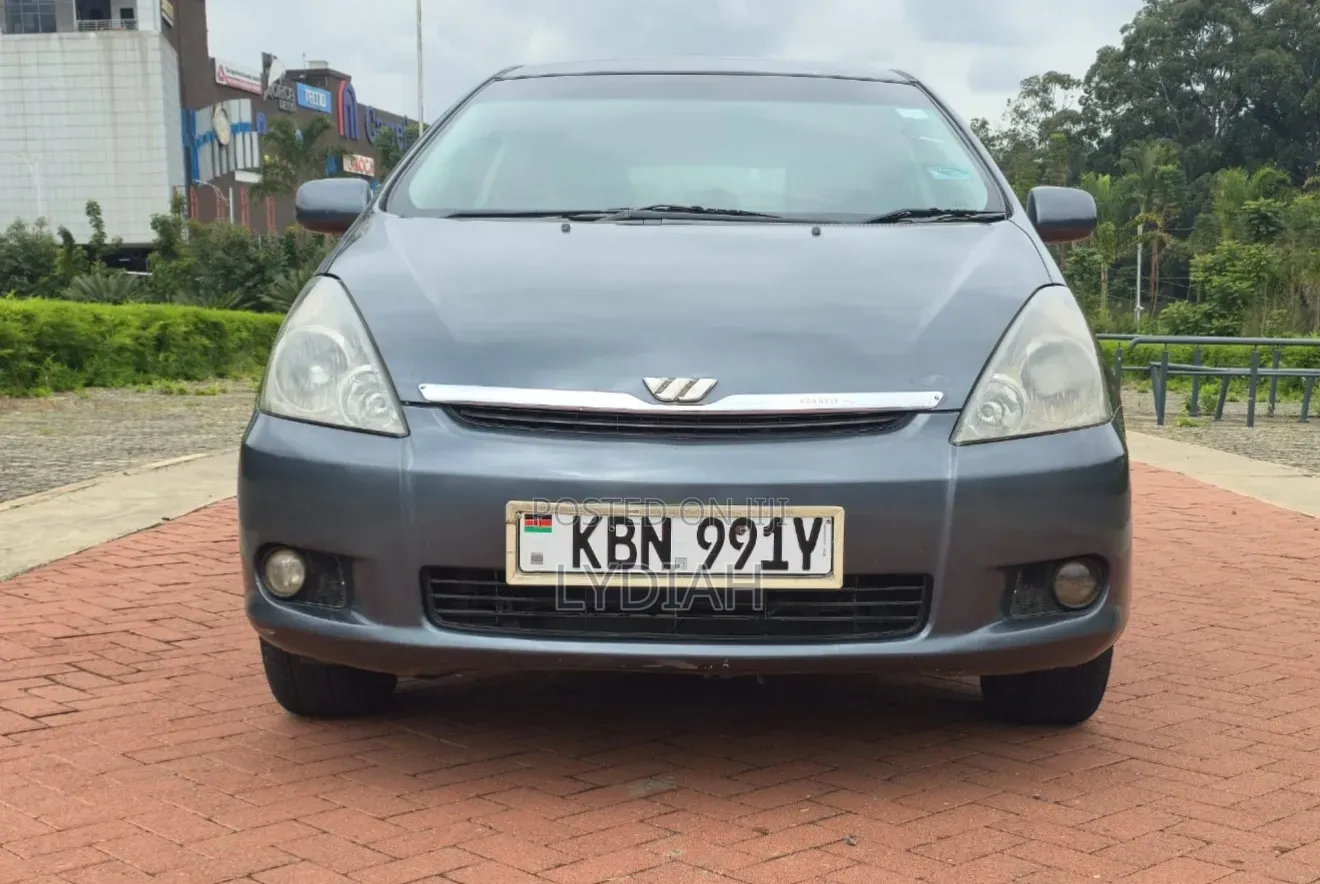 Toyota Wish 2004 Gray