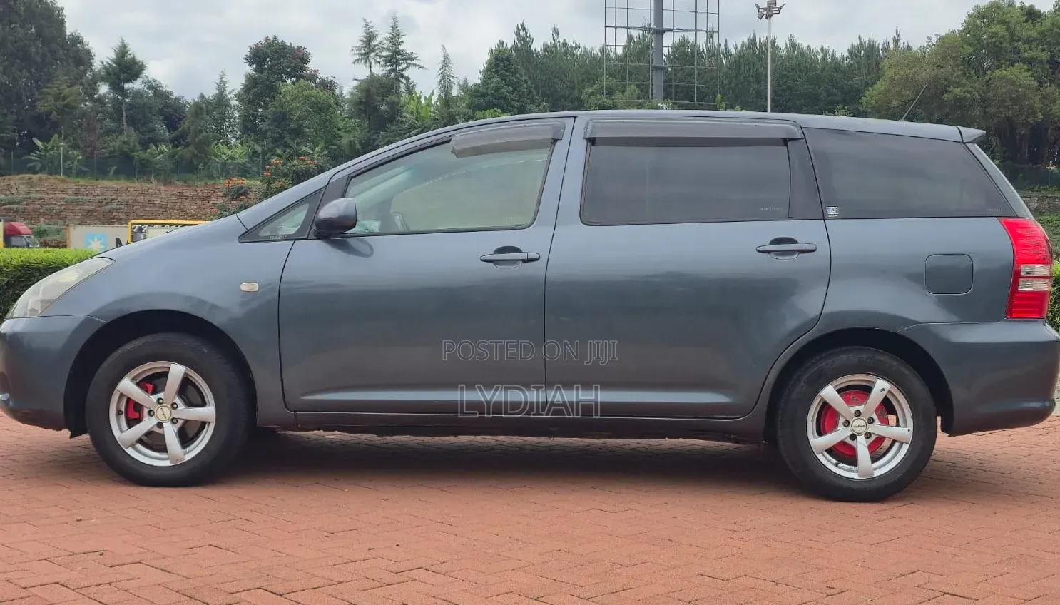 Toyota Wish 2004 Gray