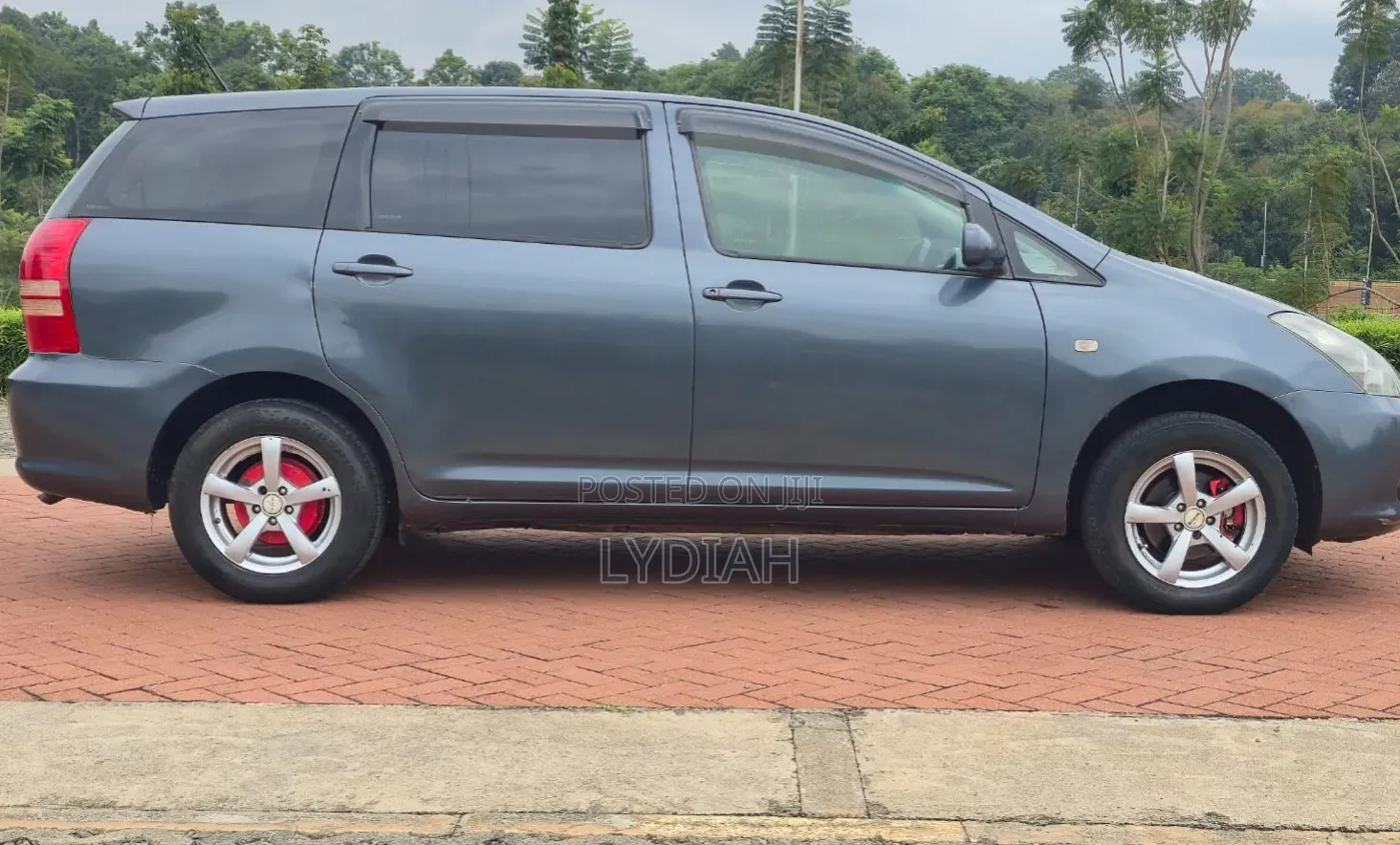 Toyota Wish 2004 Gray