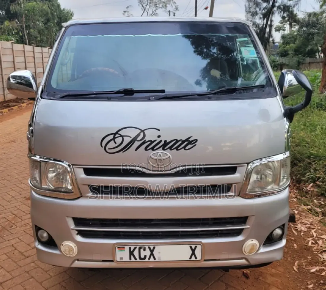 Toyota HiAce 2014