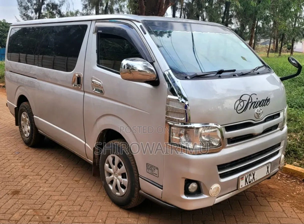 Toyota HiAce 2014