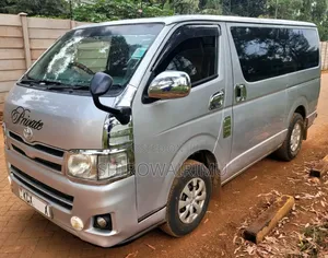 Toyota HiAce 2014