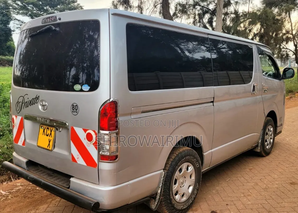 Toyota HiAce 2014