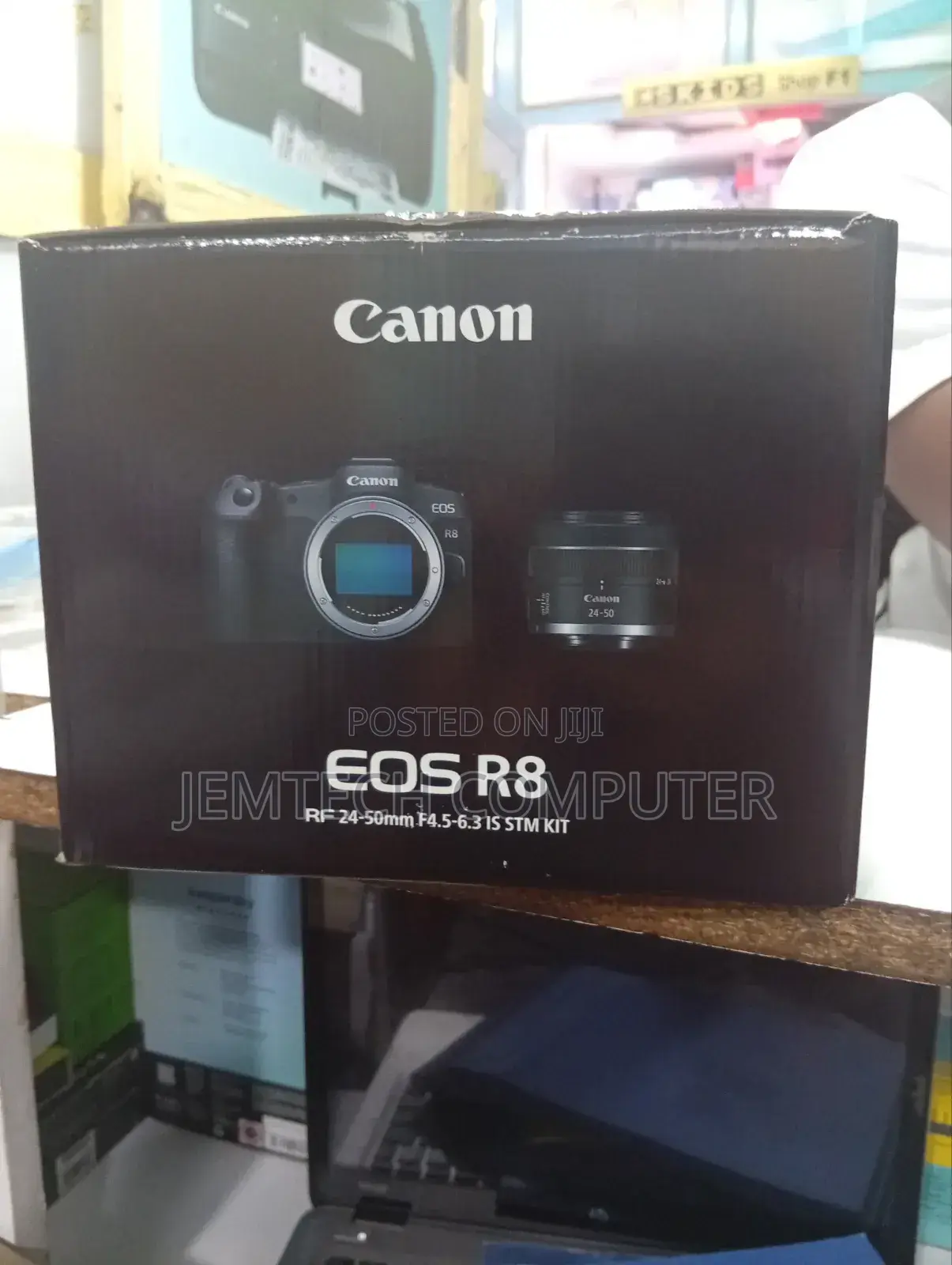 Canon Eos R8 Rf 24-50 (Single) Kit