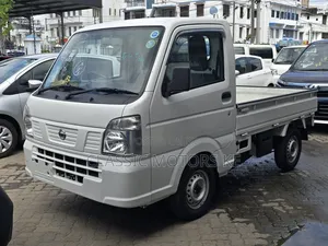 Nissan Nt100 Clipper, 650cc, Manual, 4wd