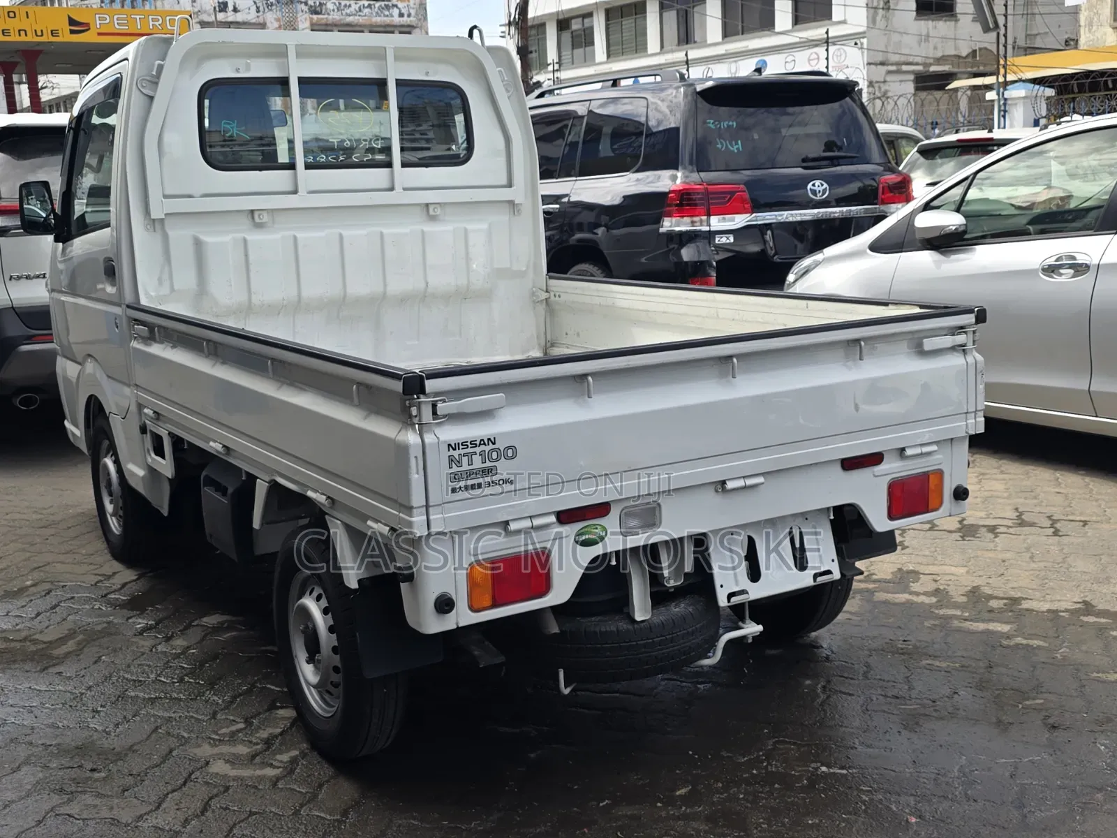 Nissan Nt100 Clipper, 650cc, Manual, 4wd
