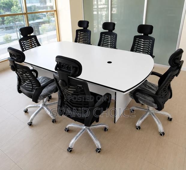 Modern 8 Seater Meeting Table