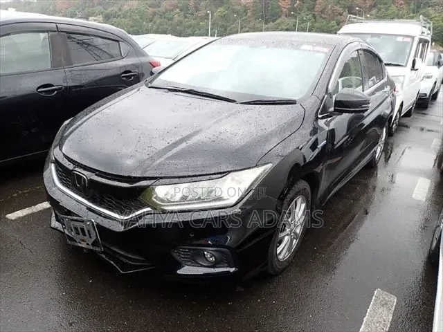 Honda Grace 2019 Black