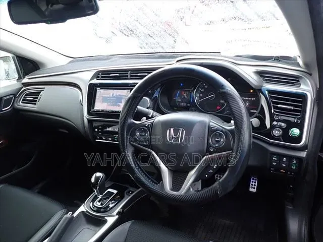 Honda Grace 2019 Black