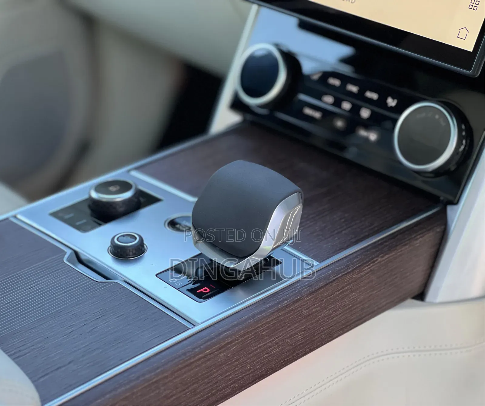 Land Rover Range Rover Vogue 2023 Gray