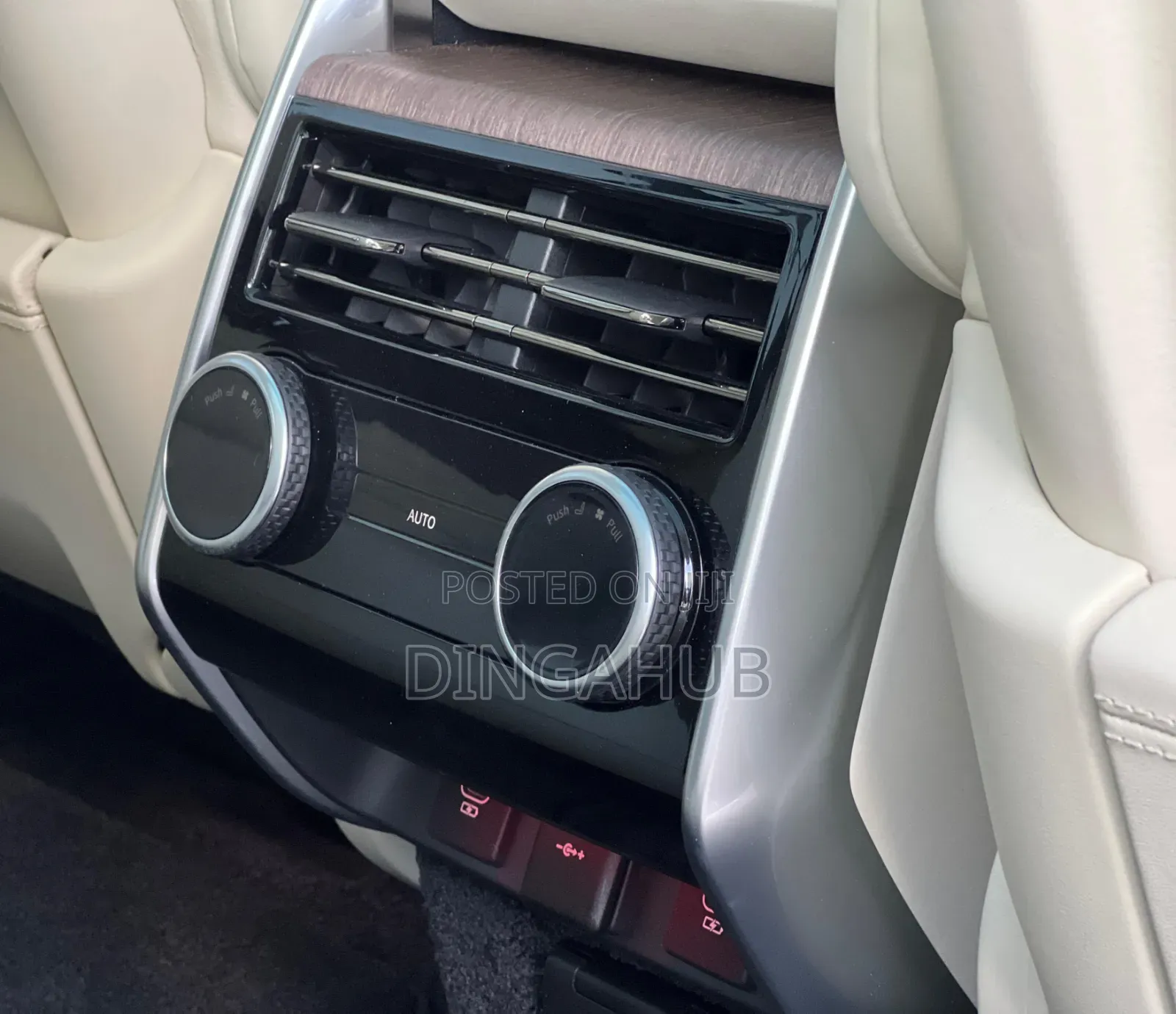 Land Rover Range Rover Vogue 2023 Gray
