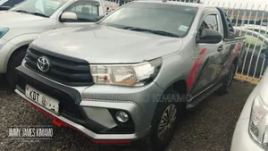Toyota Hilux 2017 Gray