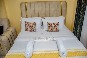 Studio and 1 Bedroom Airbnb in Oj Membley Along the Eastern Bypass.