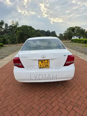 Toyota Axio 2011 White