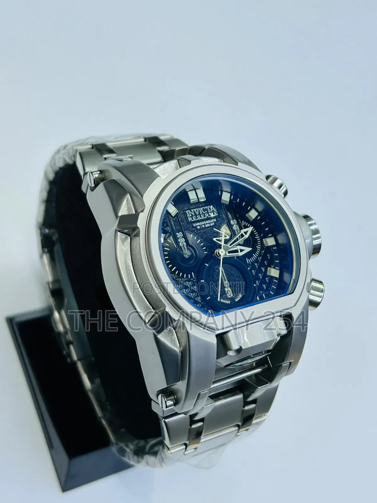 Invicta Quart Water Resistant Date Heavy Watch Casual Watch