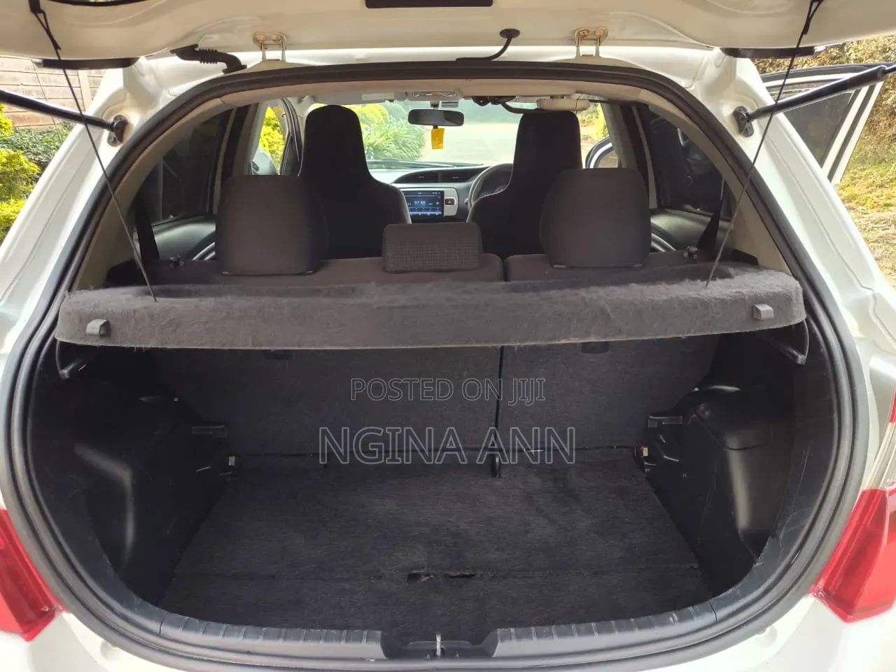 Toyota Vitz 2014 White