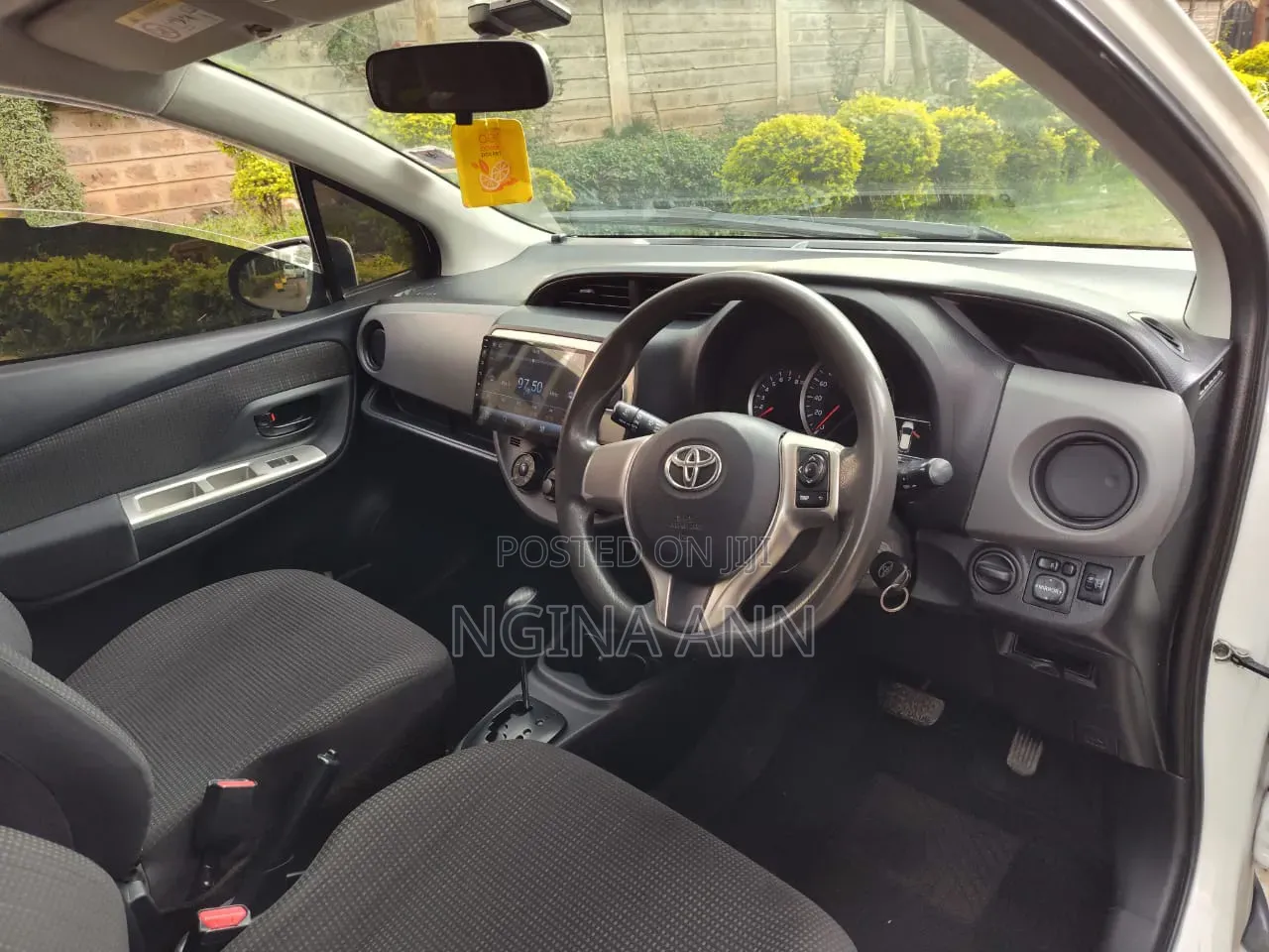 Toyota Vitz 2014 White