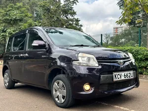 Toyota Sienta 2012 Purple