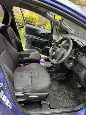 Toyota Wish 2016 Blue