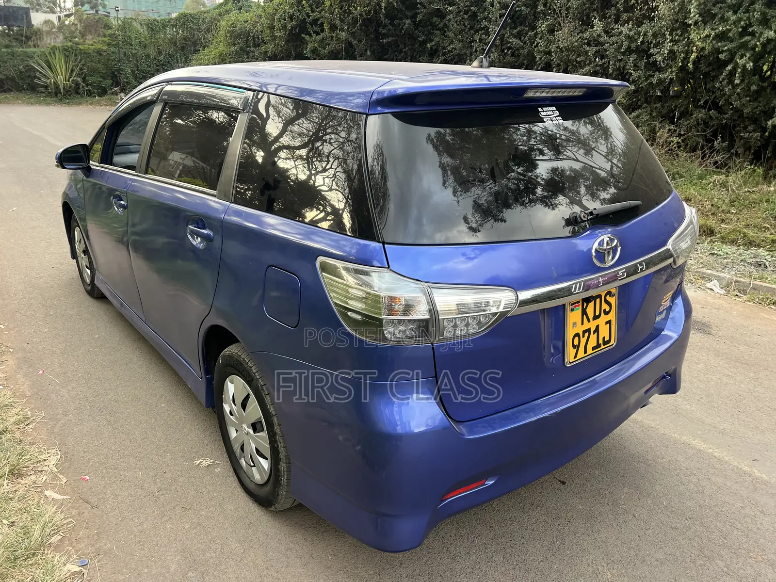 Toyota Wish 2016 Blue