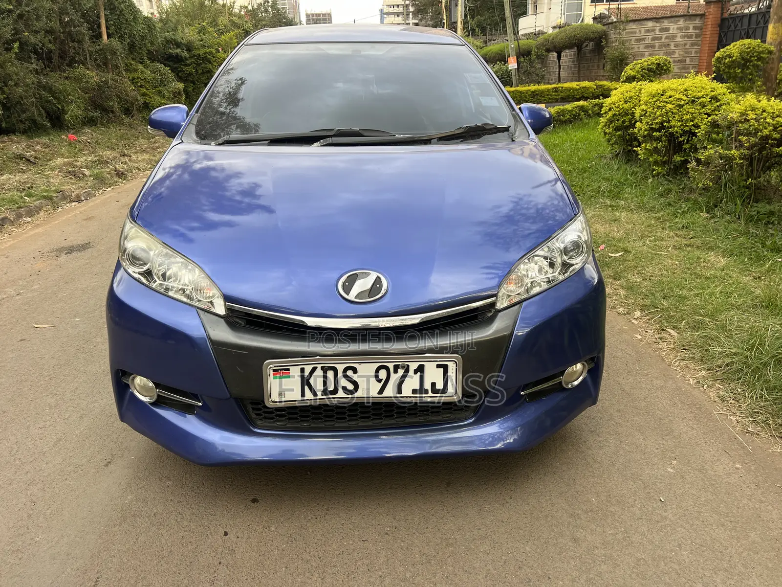 Toyota Wish 2016 Blue