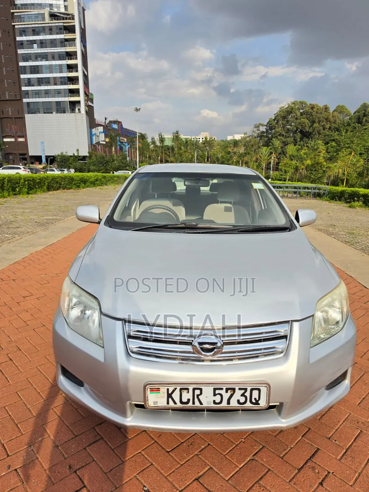 Toyota Axio 2011 Silver