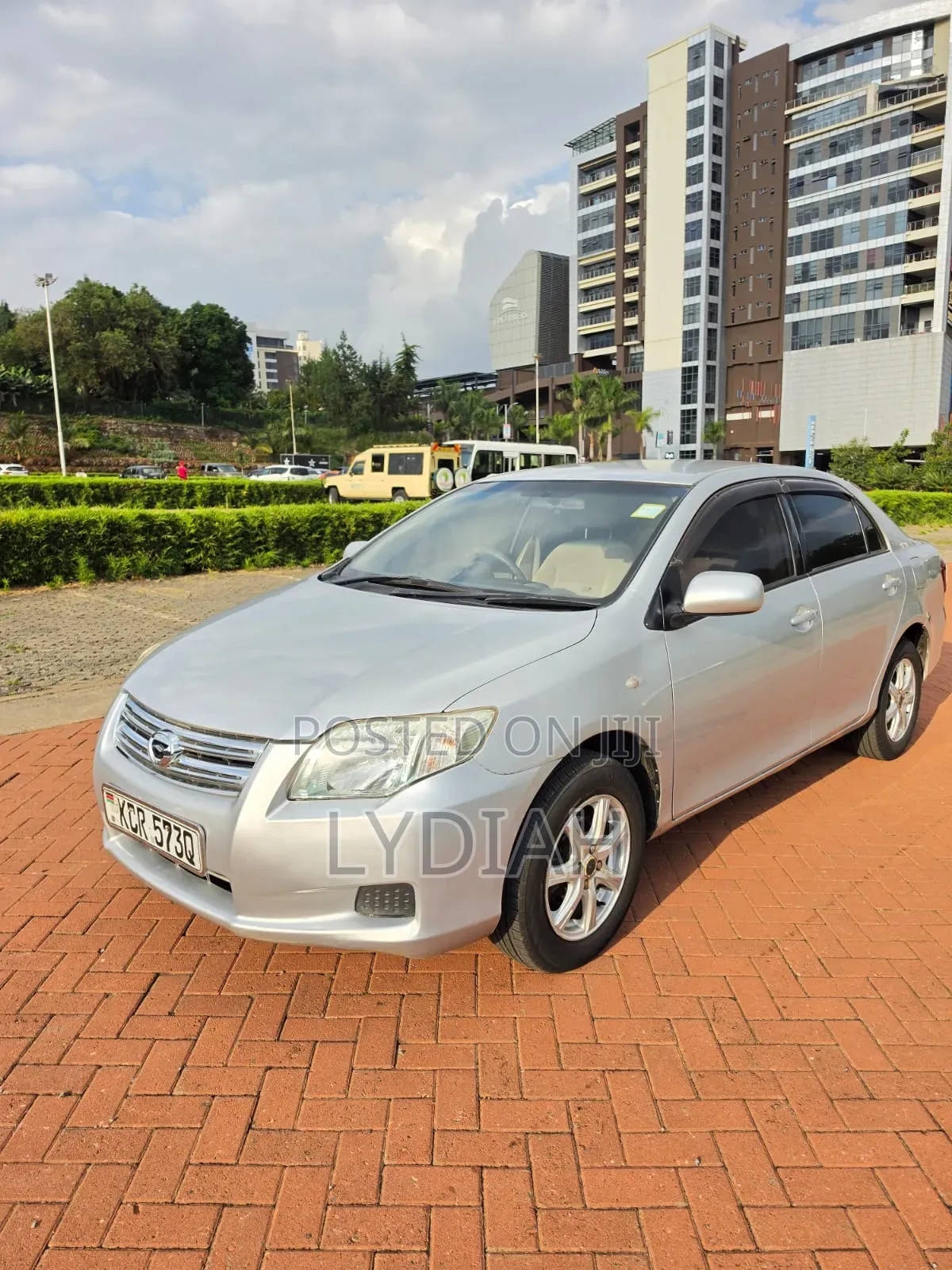 Toyota Axio 2011 Silver