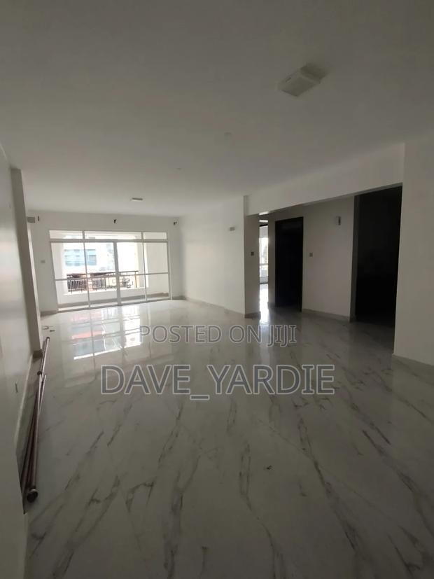 4bdrm Apartment in Parklands/Highridge for sale
