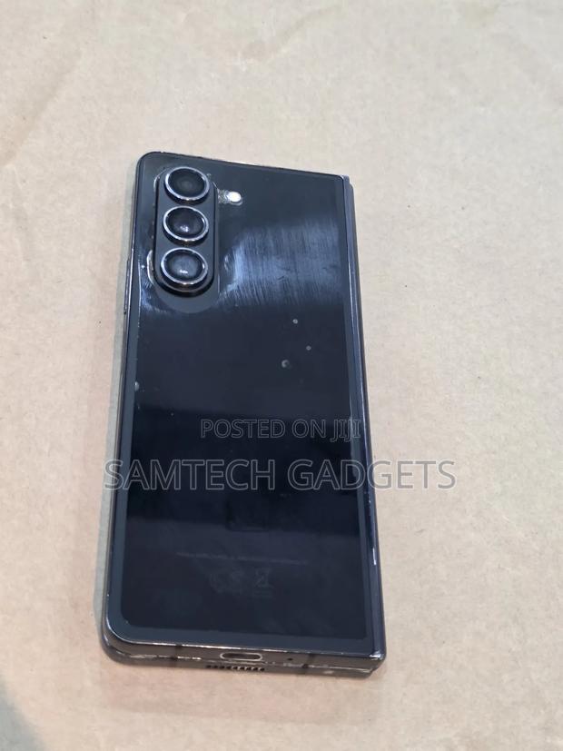 Samsung Galaxy Z Fold 5 512 GB Black - thumbnail 2