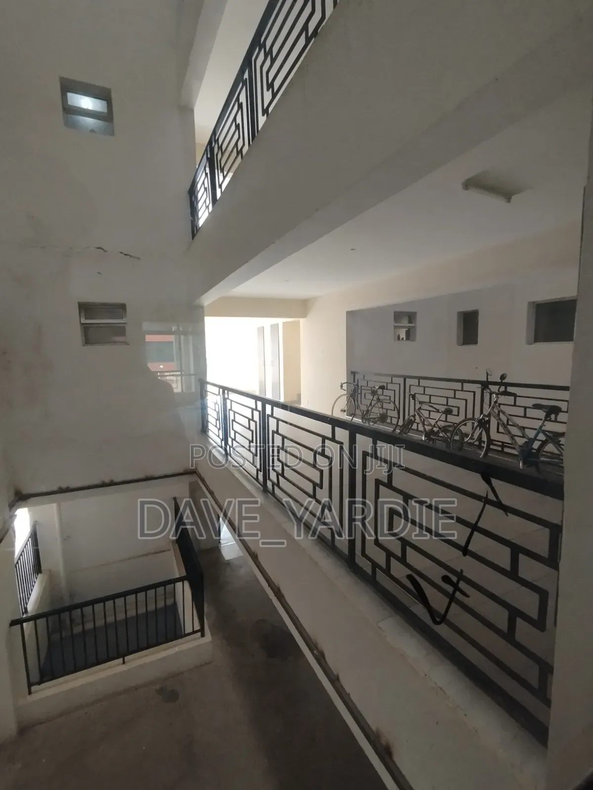 4bdrm Apartment in Parklands/Highridge for sale