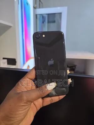 Apple iPhone SE (2020) 64 GB Black