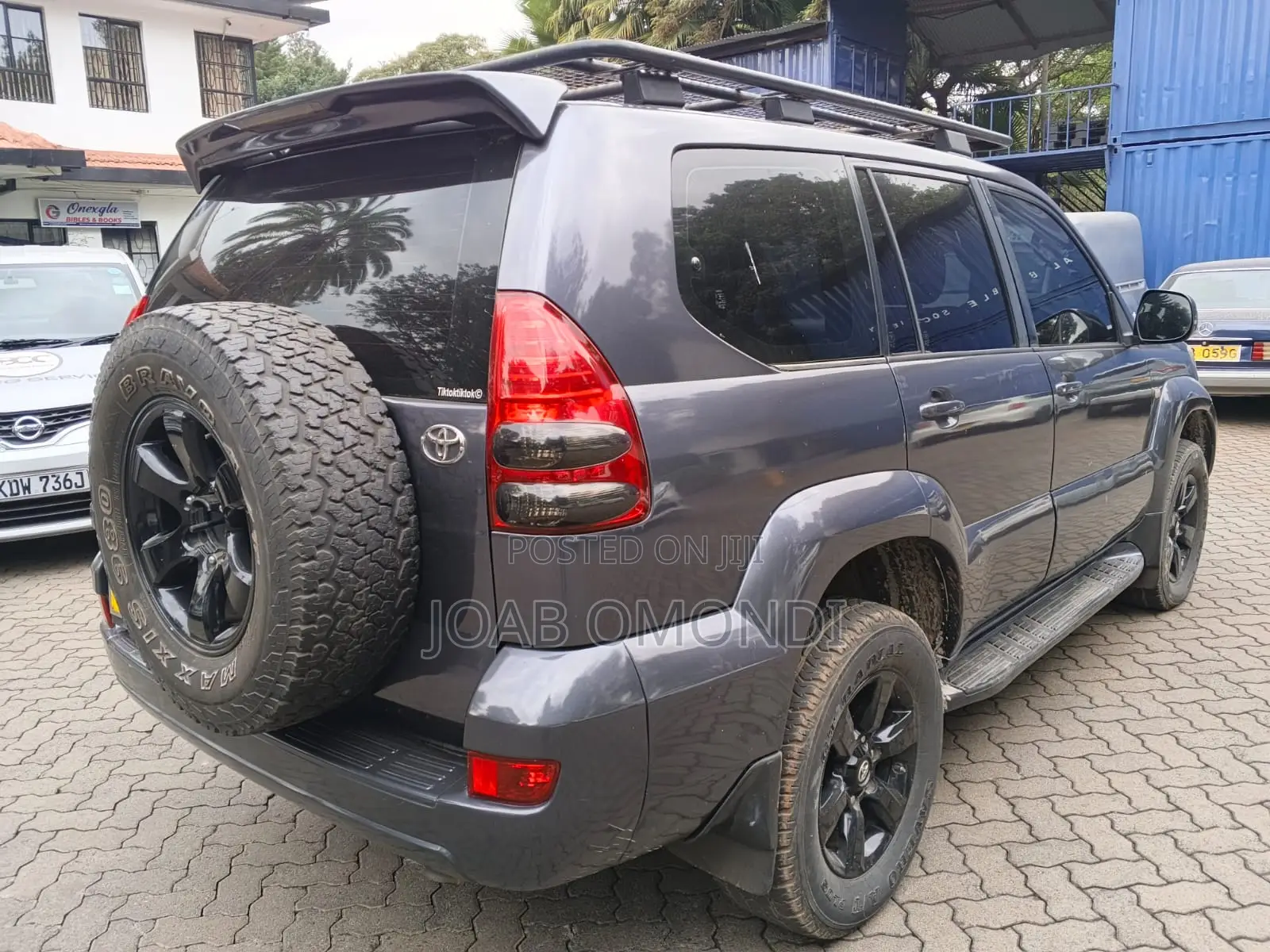 Toyota Land Cruiser Prado 3.0 D-4D 5dr 2005 Gray