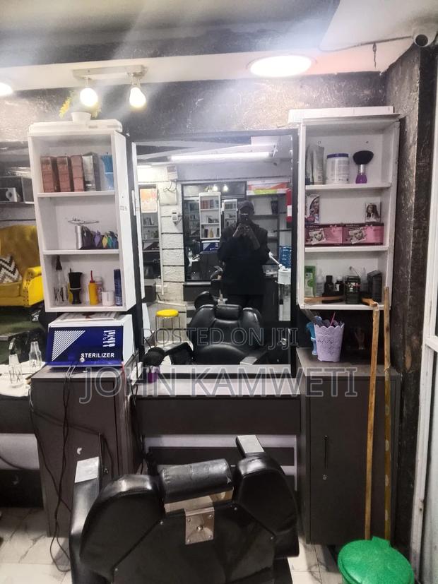 Operating Barber Shop for Sale - thumbnail 3