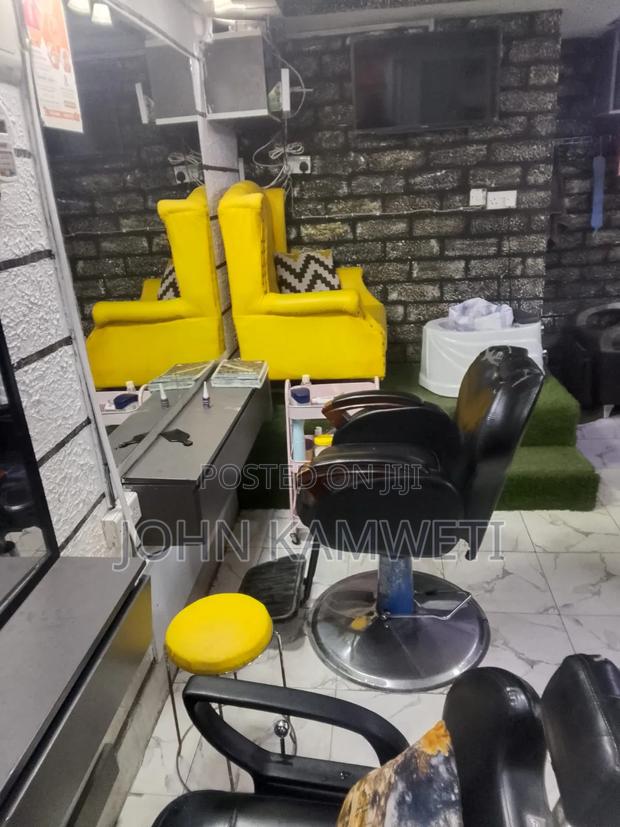 Operating Barber Shop for Sale - thumbnail 4
